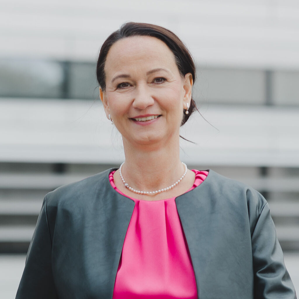 Prof. Dr.in Stefanie Lindstaedt, Founding President